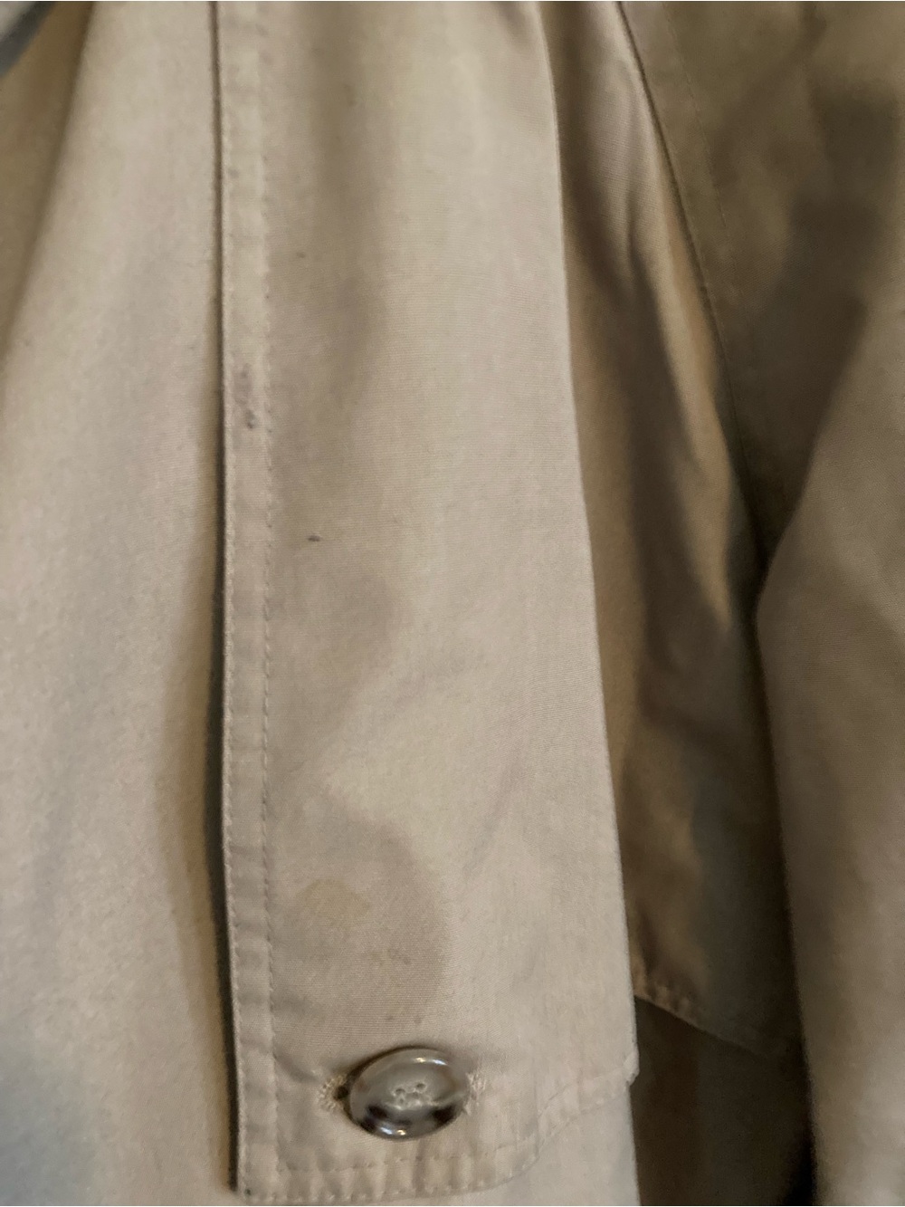 Classic Women’s Trench Coat in Beige - Picture 7 of 10